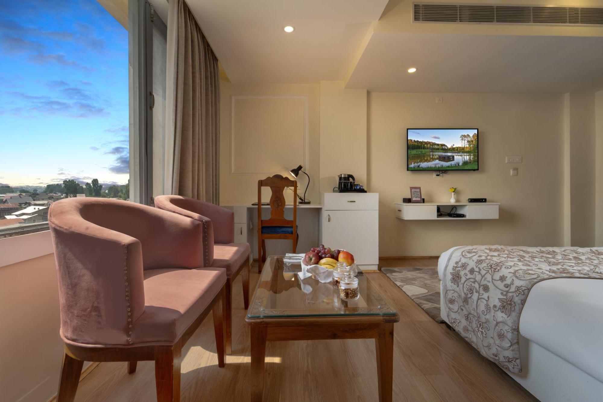 Arco Hotels And Resorts Srinagar Exterior photo